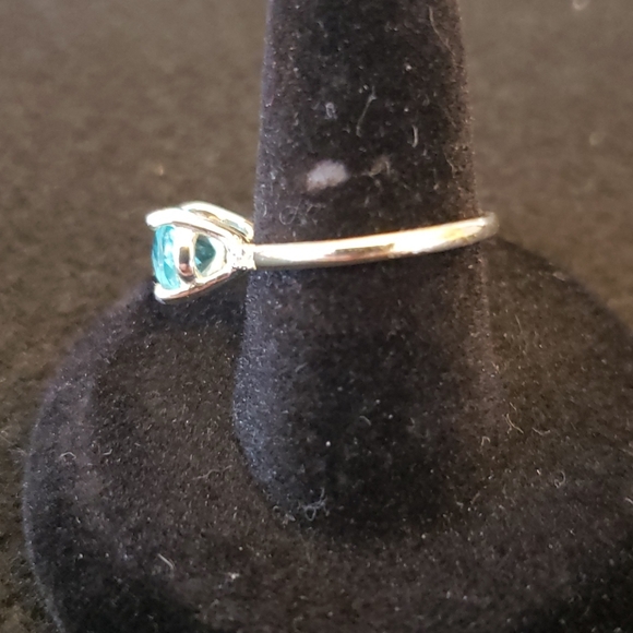 Sterling 925 silver and blue topaz ring - Picture 2 of 4